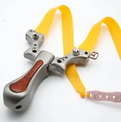 schleuder woodsteel zwille slingshot steinschleuder