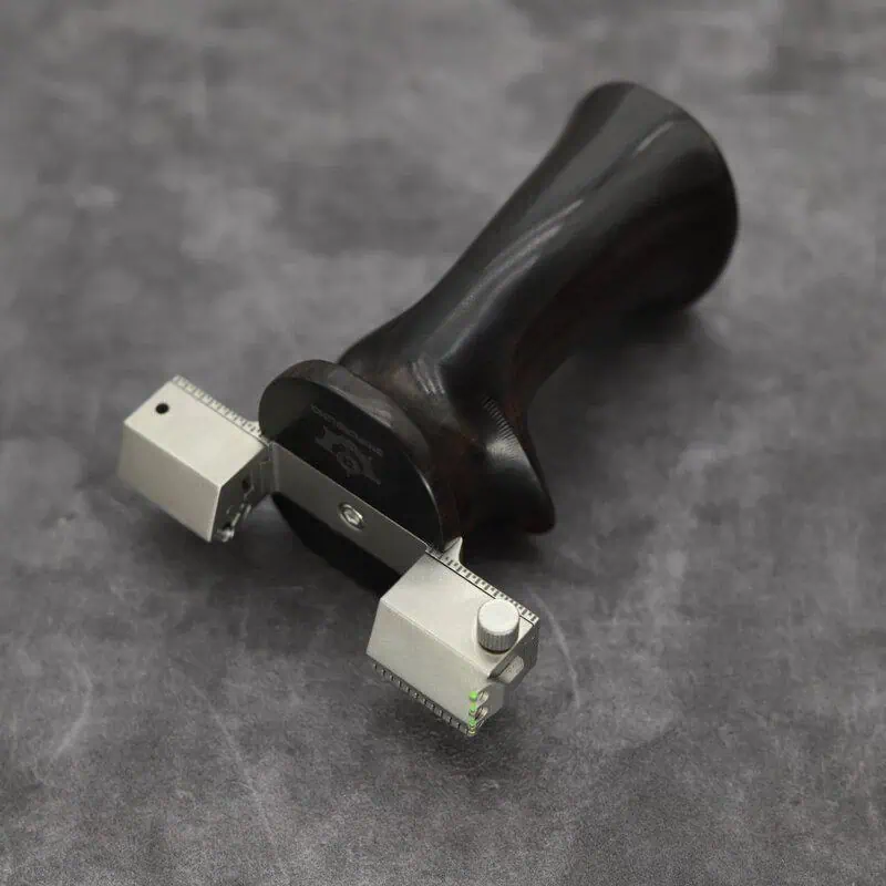SNIPERSLING S-Precision C Titanium Hammer Grip Steinschleuder – Bild 2