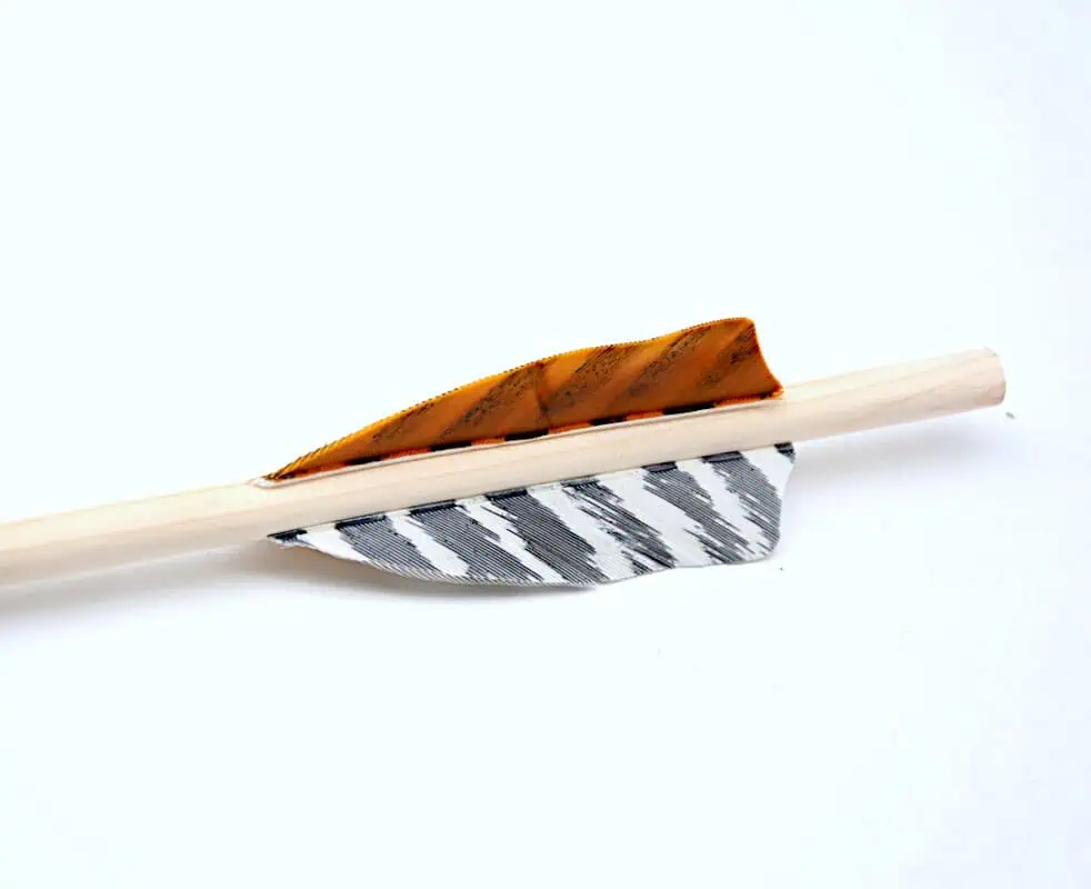 Laserschießen Bogen und Pfeile für Outdoor Abenteuer.